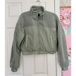 Urban Oufitters Woments Cropped Green Khaki Zipped Sweater Jacket Medium
